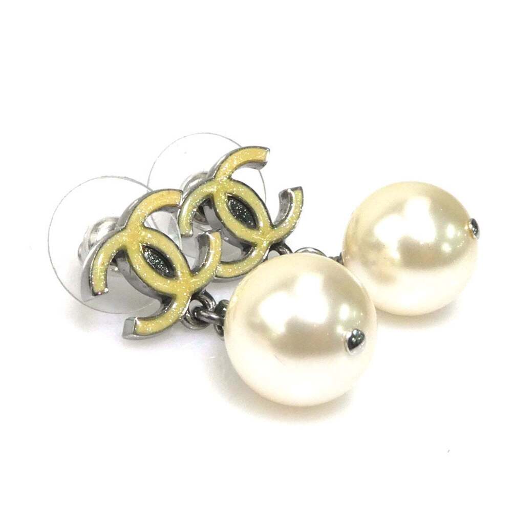 CHANEL Authentic White Pearl Logo Earrings - Picture 2 of 5